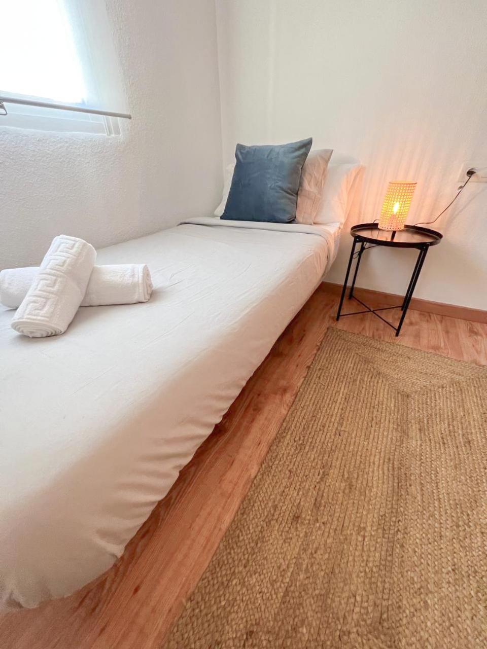 Large & Cozy Centrally Apartment トレモリノス エクステリア 写真