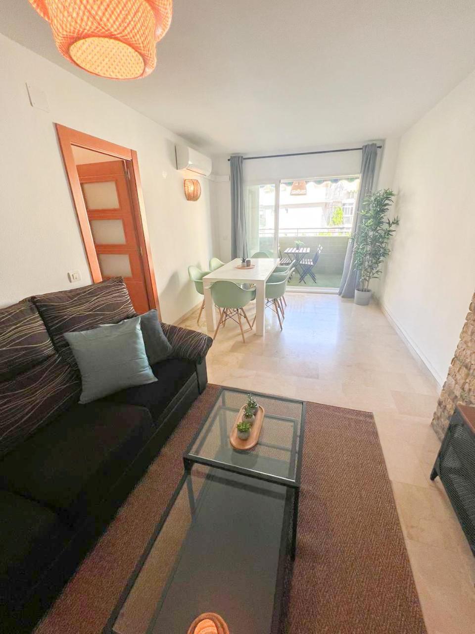 Large & Cozy Centrally Apartment トレモリノス エクステリア 写真