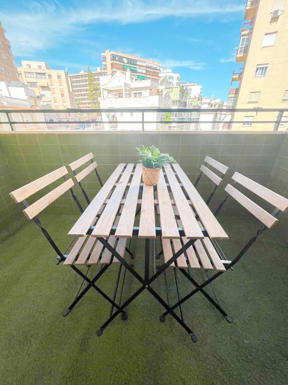 Large & Cozy Centrally Apartment トレモリノス エクステリア 写真