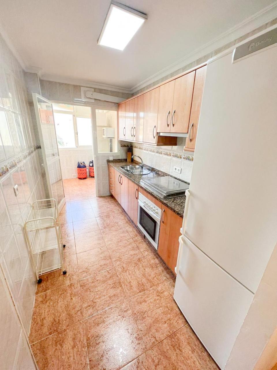 Large & Cozy Centrally Apartment トレモリノス エクステリア 写真