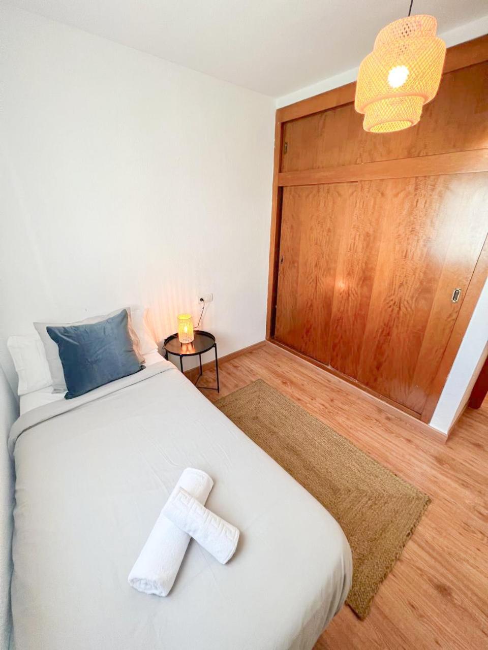 Large & Cozy Centrally Apartment トレモリノス エクステリア 写真