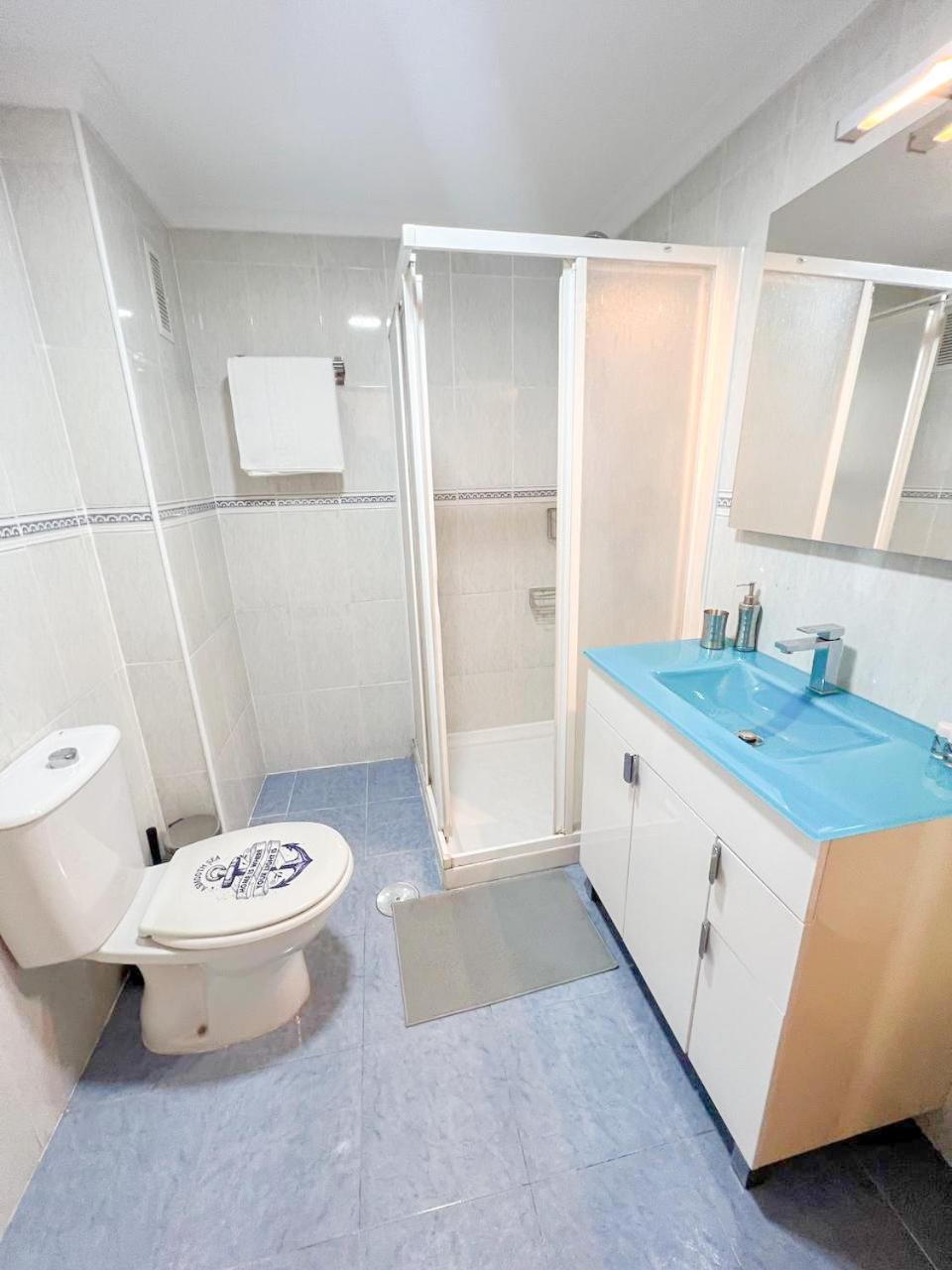 Large & Cozy Centrally Apartment トレモリノス エクステリア 写真
