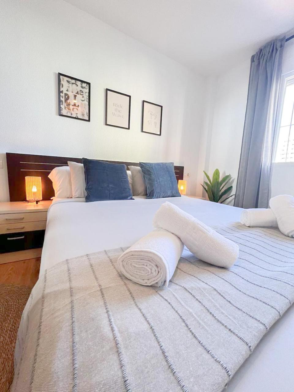 Large & Cozy Centrally Apartment トレモリノス エクステリア 写真