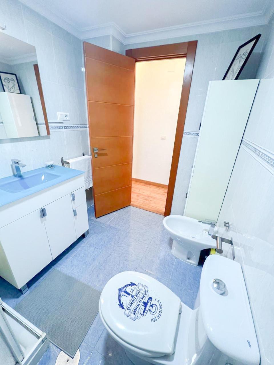 Large & Cozy Centrally Apartment トレモリノス エクステリア 写真
