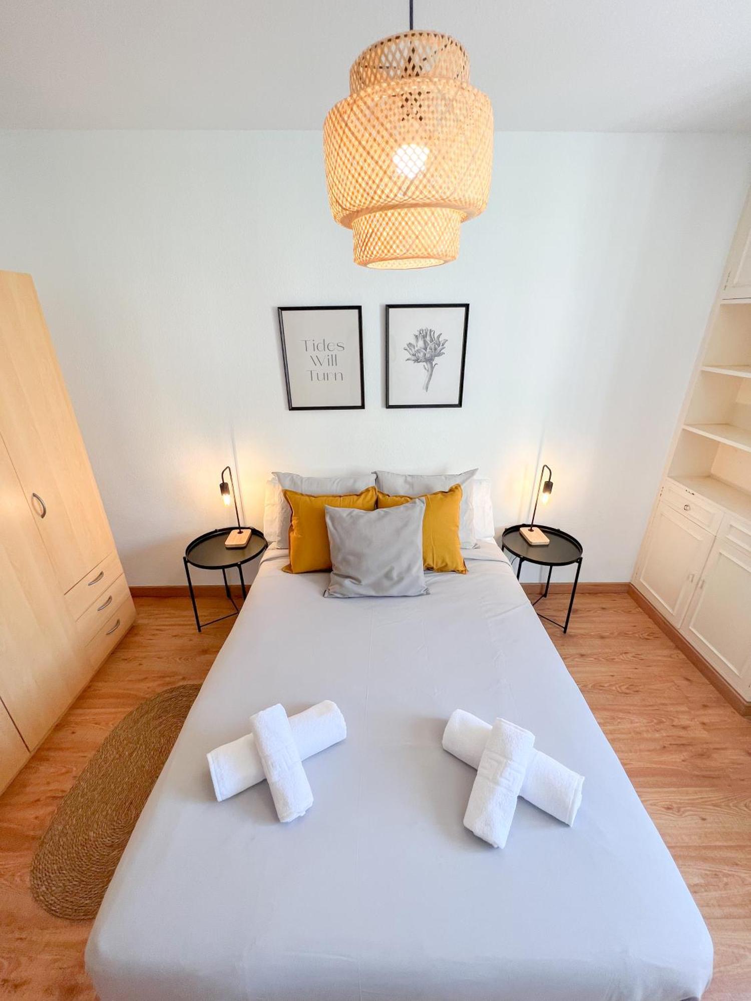 Large & Cozy Centrally Apartment トレモリノス エクステリア 写真
