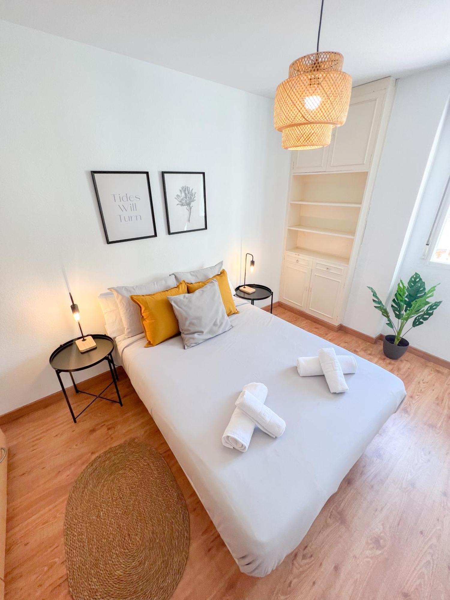 Large & Cozy Centrally Apartment トレモリノス エクステリア 写真